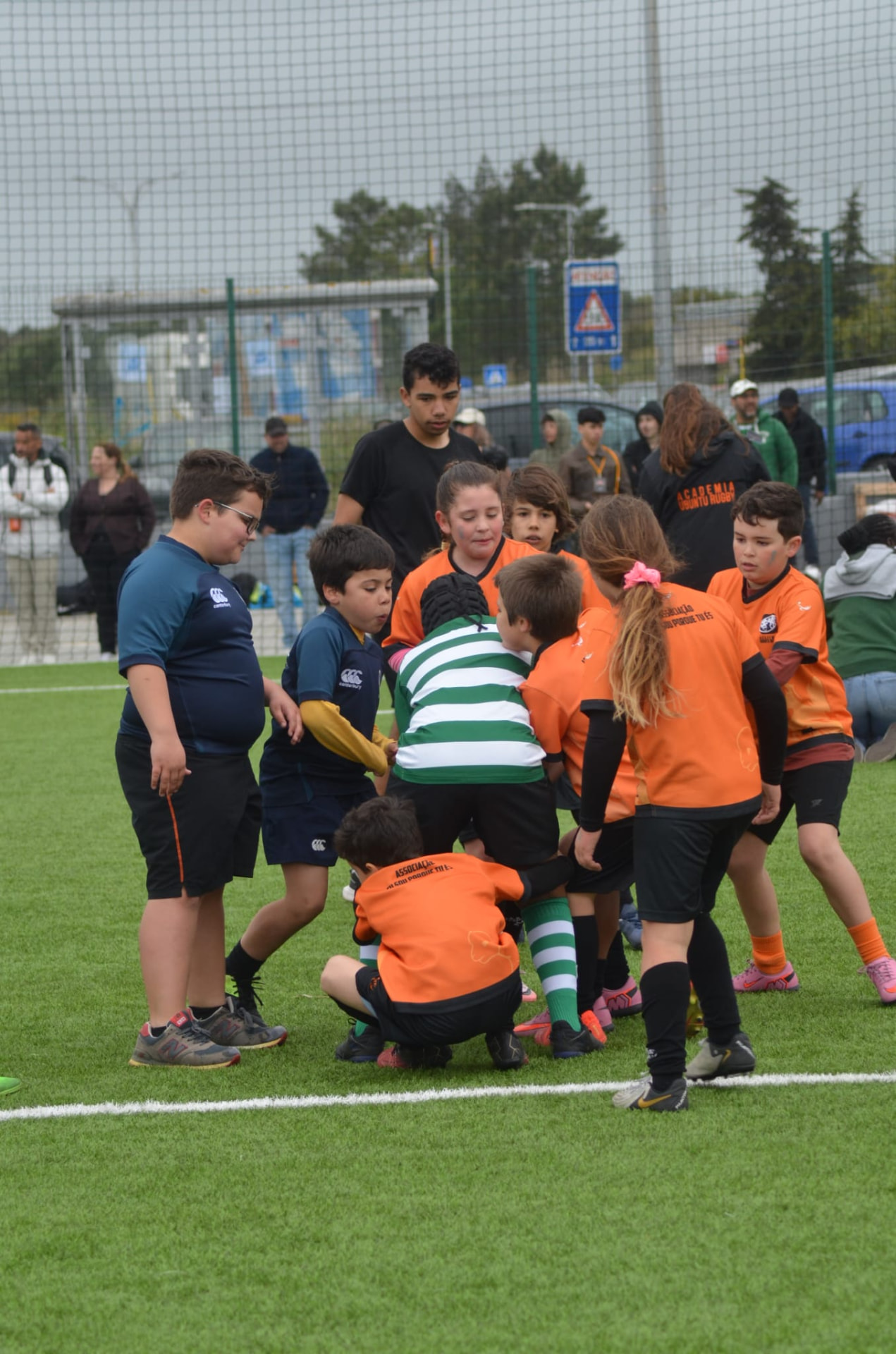 Ação de jogo nos escalões jovens